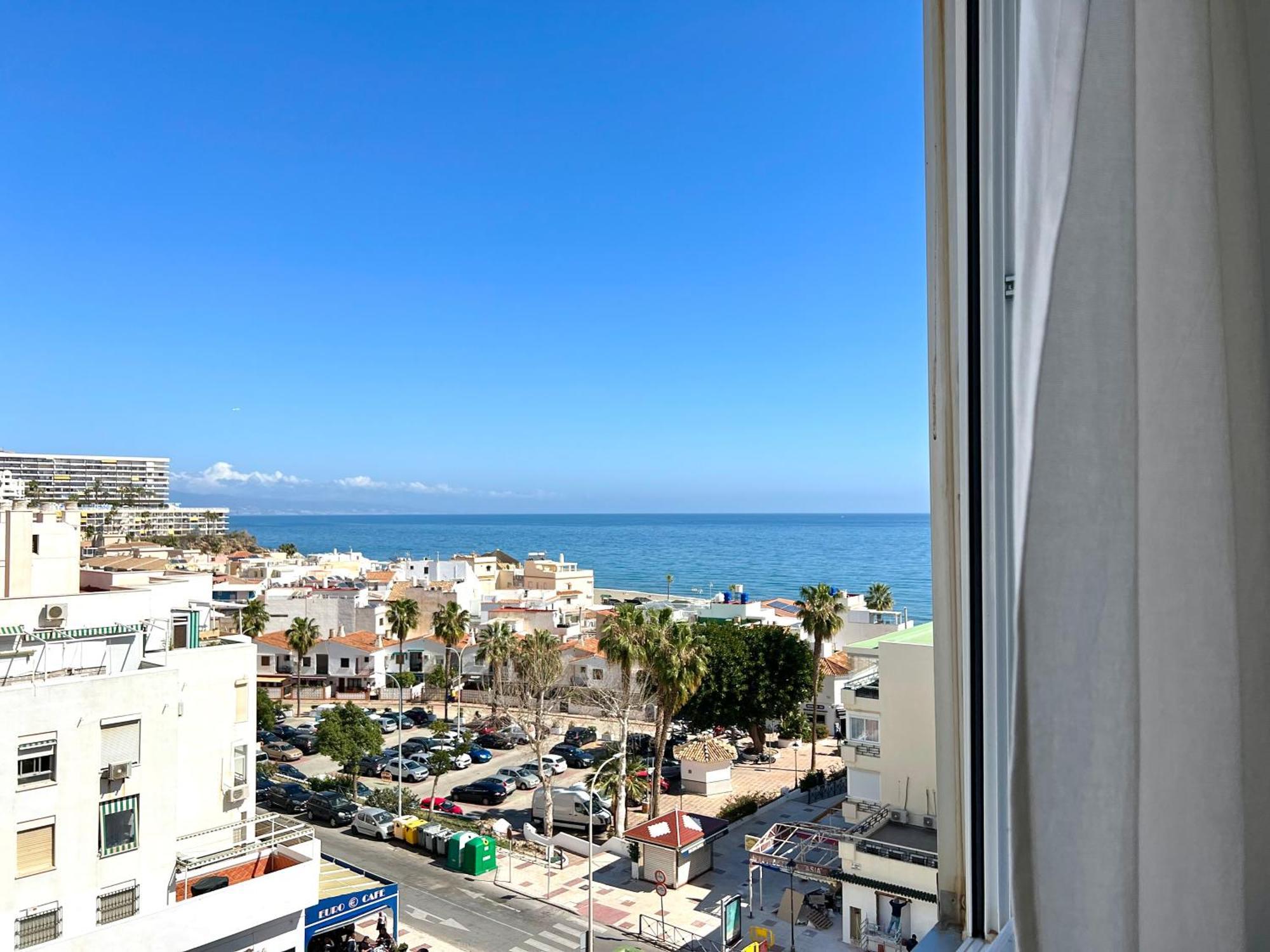 En Carihuela Con Vistas Y Plaza De Garaje, Nucleo Cristal Lejlighed Torremolinos Eksteriør billede